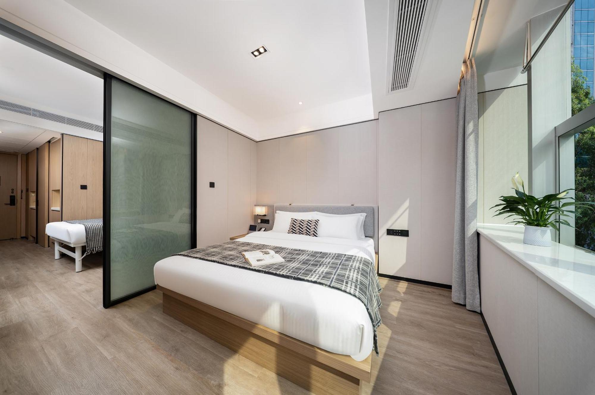 Cm Serviced Apartment Shenzhen Dongmen Exteriör bild
